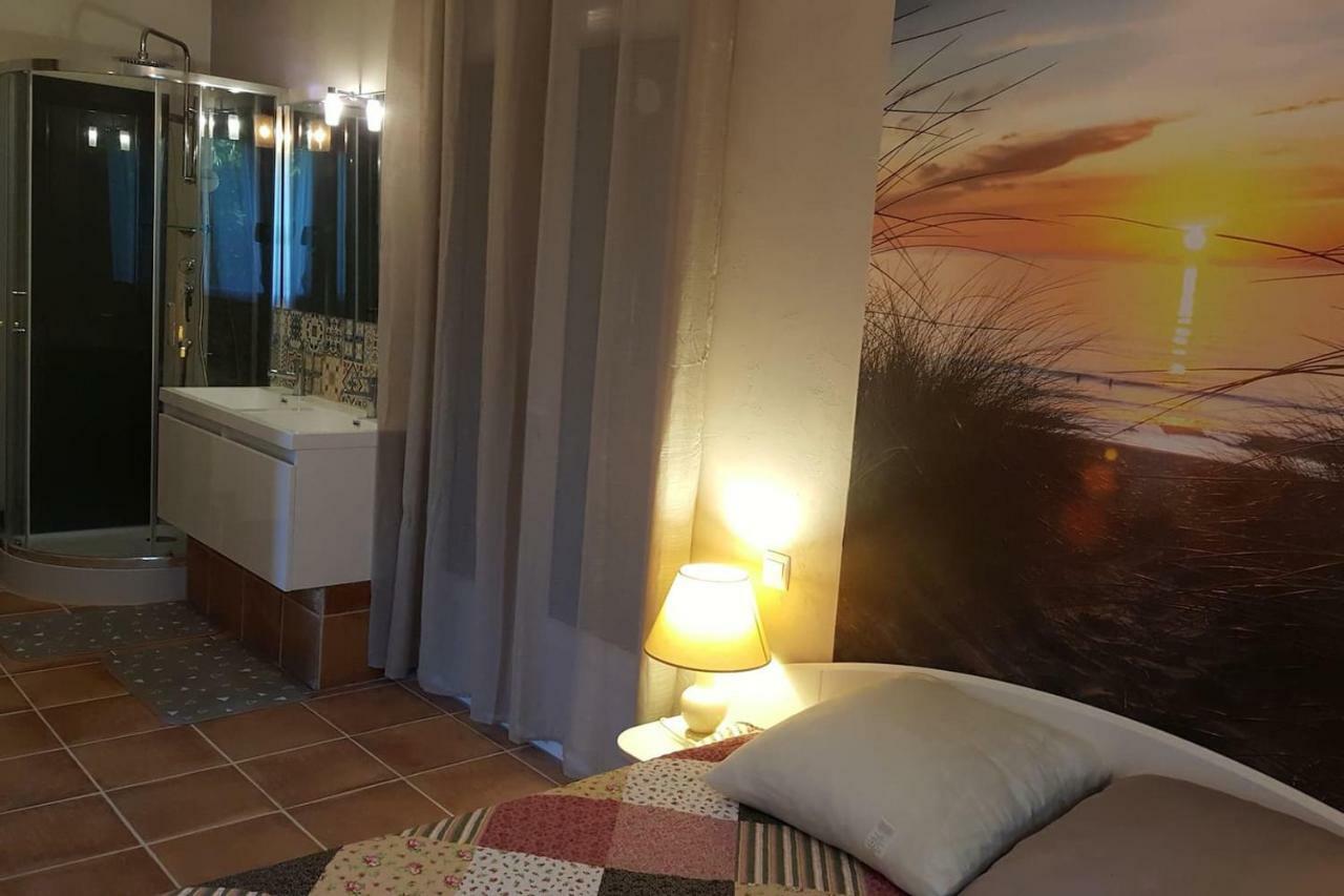 Logement Avec Piscine, Classe 3 Etoiles, De 42 M2 Tout Confort Au Calme Pour Un Couple Cahuzac-sur-Vère Buitenkant foto